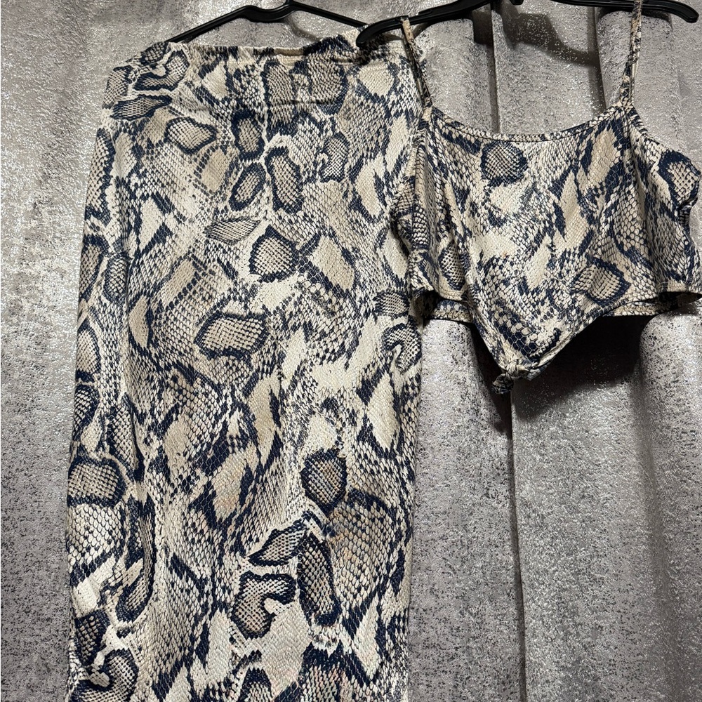 Fashion Nova Blue and Cream Snake Print Midi Dress